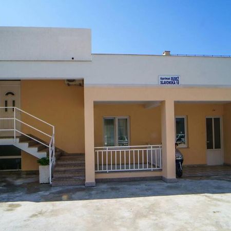 Lovely Studio Apartment For 2 Free Private Parking มาคาร์สกา ภายนอก รูปภาพ